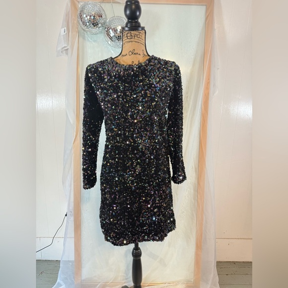 Party sequence dress - Picture 1 of 6